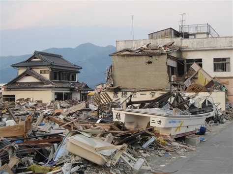 De 2011 Tōhoku aardbeving en tsunami: Een historisch dieptepunt dat Japan voor altijd veranderde