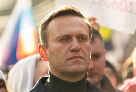 De Navalny-vergiftiging: Een ontluikend verhaal van moed, corruptie en internationale diplomatie